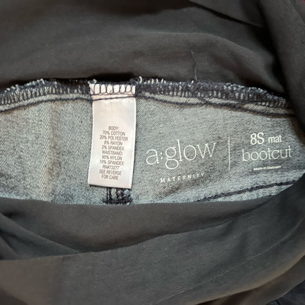 HOST PICK❤️Maternity Comfy, Bootcut Jeans guaranteed to stay put over belly❣️ - Picture 9 of 13